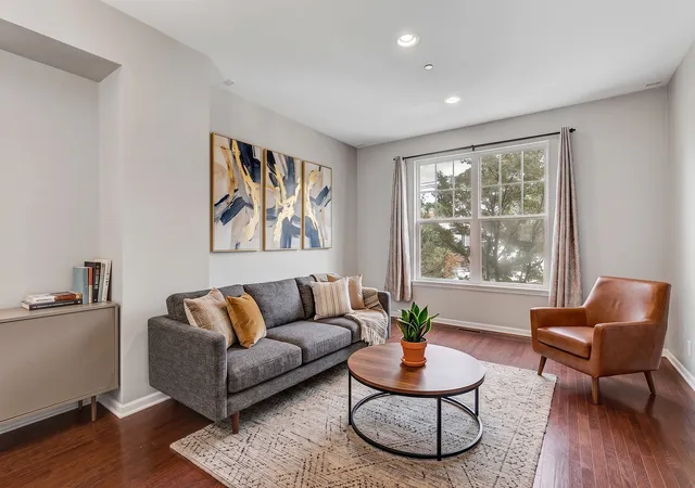 Photo 3 of Townhouse for sale at 318 Laurel Ave, Des Plaines, IL 60016 | MLS# 12747789 | Listing updated on 2026-10-05