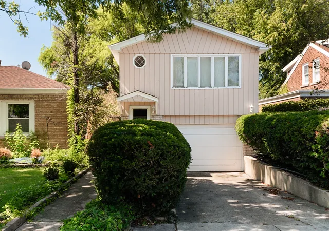 Photo 1 of Single family home for sale at 1212 N Maple Ave, La Grange Park, IL 60526 | MLS# 12747798 | Listing updated on 2026-09-14