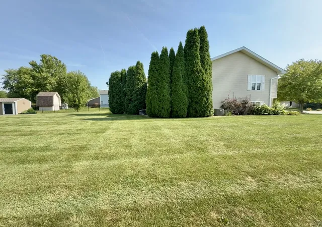 3rd image of 684 Cherokee Dr, Bourbonnais, IL 60914 | MLS# 12747800