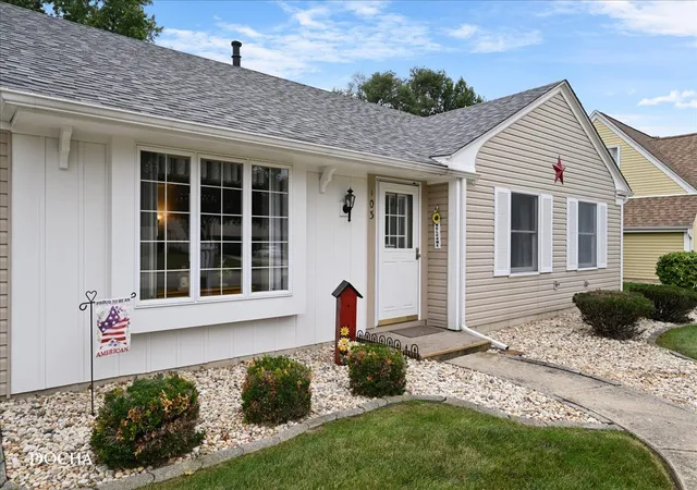 Photo 3 of Single family home for sale at 103 Fernwood Rd, Montgomery, IL 60538 | MLS# 12747810 | Listing updated on 2026-09-22