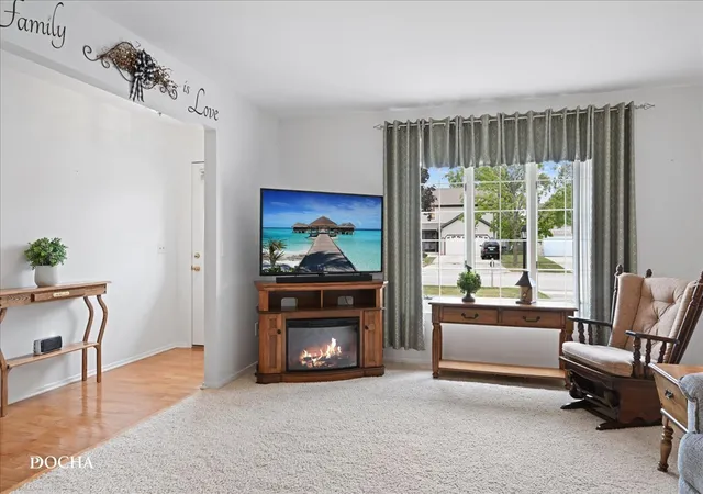 Photo 4 of Single family home for sale at 103 Fernwood Rd, Montgomery, IL 60538 | MLS# 12747810 | Listing updated on 2026-09-22