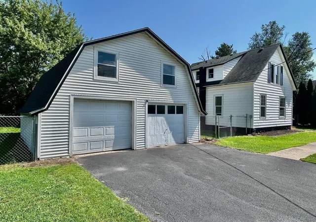 Photo 2 of Single family home for sale at 335 5th Street, Capron, IL 61012 | MLS# 12747820 | Listing updated on 2026-09-12