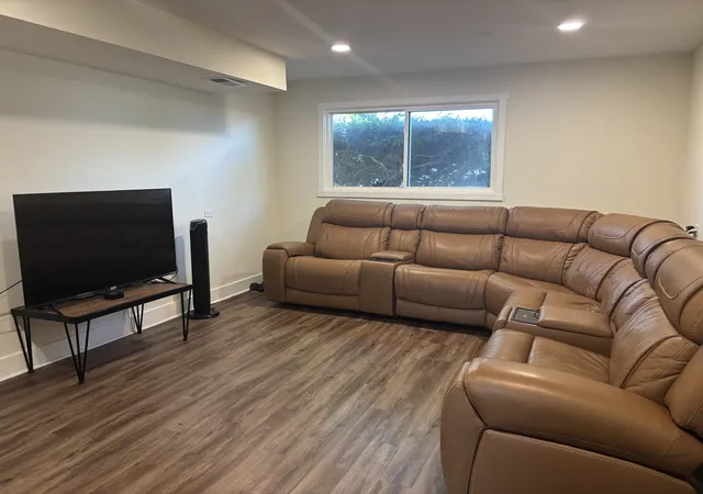 Photo 12 of Single family home for sale at 15208 Lawndale Ave, Midlothian, IL 60445 | MLS# 12747839 | Listing updated on 2026-09-06