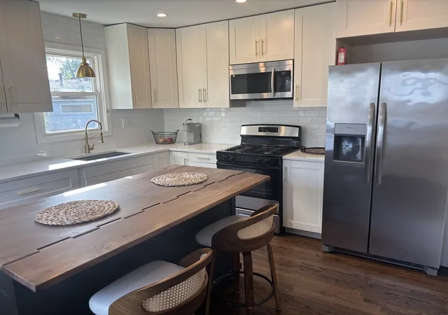 Photo 2 of Single family home for sale at 15208 Lawndale Ave, Midlothian, IL 60445 | MLS# 12747839 | Listing updated on 2026-09-06