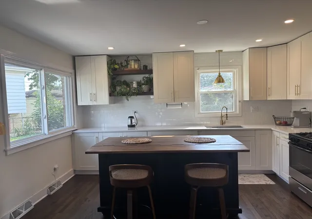 Photo 2 of Single family home for sale at 15208 Lawndale Ave, Midlothian, IL 60445 | MLS# 12747839 | Listing updated on 2026-09-06