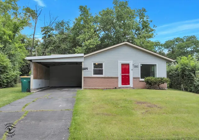 Photo 2 of Single family home for sale at 1947 Beacon Blvd, Chicago Heights, IL 60411 | MLS# 12747843 | Listing updated on 2026-09-06