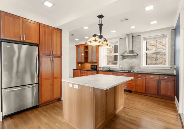 Photo 3 of House for sale at 1335 W Hollywood Ave, Chicago, IL 60660 | MLS# 12747849 | Listing updated on 2026-09-29