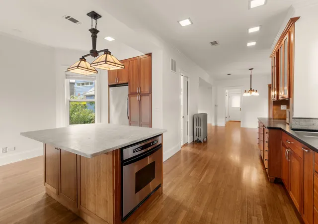 Photo 4 of House for sale at 1335 W Hollywood Ave, Chicago, IL 60660 | MLS# 12747849 | Listing updated on 2026-09-29