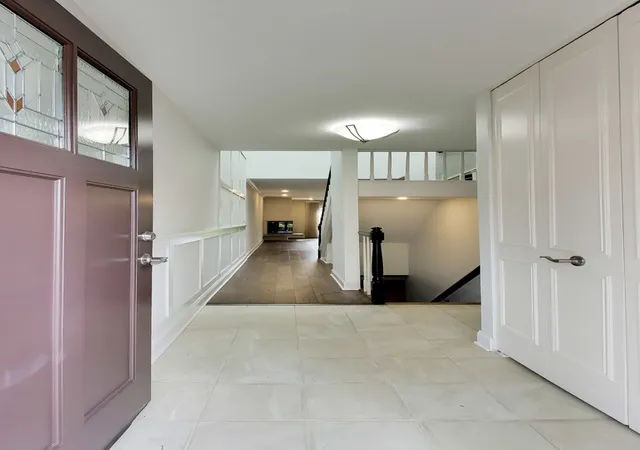 Photo 4 of Townhouse for sale at 1712 Wildberry Dr #B, Glenview, IL 60025 | MLS# 12747851 | Listing updated on 2026-10-01