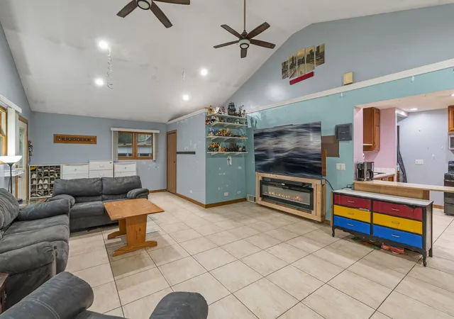 Photo 4 of Single family home for sale at (Undisclosed), Woodstock, IL 60098 | MLS# 12747874 | Listing updated on 2026-09-20