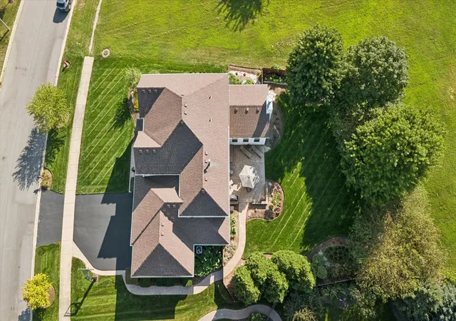 Photo 2 of Single family home for sale at 911 Hayden Dr, Yorkville, IL 60560 | MLS# 12747890 | Listing updated on 2026-09-14