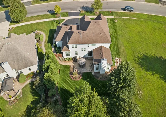Photo 4 of Single family home for sale at 911 Hayden Dr, Yorkville, IL 60560 | MLS# 12747890 | Listing updated on 2026-09-14