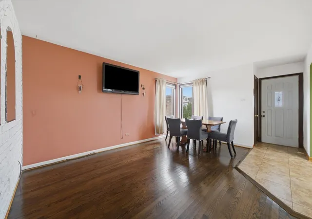 Photo 3 of Single family home for sale at 6559 W 60th Place, Chicago, IL 60638 | MLS# 12747913 | Listing updated on 2026-09-19