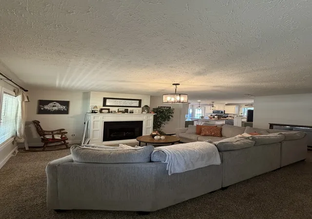 Photo 4 of Single family home for sale at 706 Airport Rd, Metropolis, IL 62960 | MLS# 12747916 | Listing updated on 2026-09-06