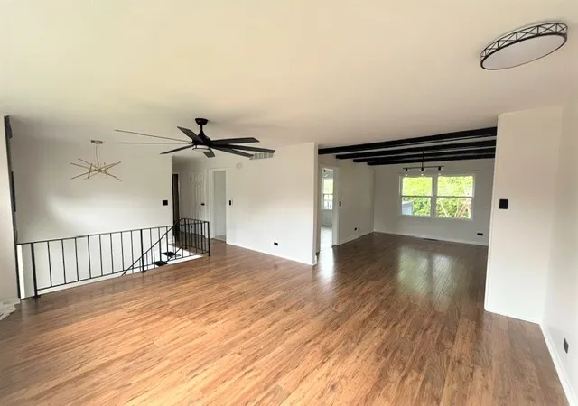 Photo 3 of Single family home for sale at 425 Canyon Trl, Carol Stream, IL 60188 | MLS# 12747931 | Listing updated on 2026-09-06