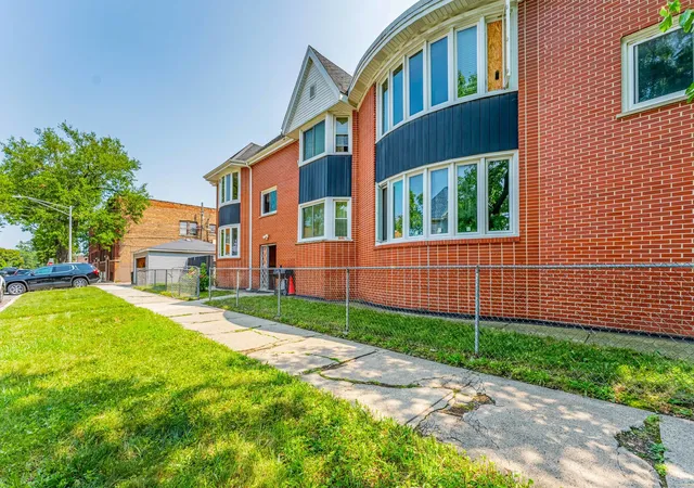 Photo 1 of Sale Pending at 6401 S Albany Ave, Chicago, IL 60629 | MLS# 12747940 | Listing updated on 2026-09-16