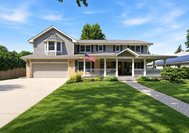Photo 1 of Single family home for sale at 1654 Wadsworth Rd, Wheaton, IL 60189 | MLS# 12747996 | Listing updated on 2026-09-19