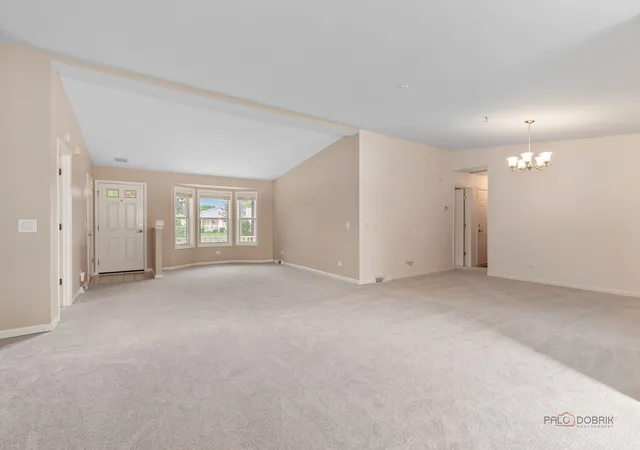 Photo 3 of Single family home for sale at 1832 Paddock Ct, Grayslake, IL 60030 | MLS# 12748021 | Listing updated on 2026-10-03