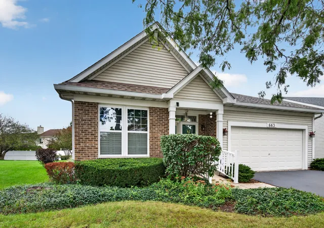 Photo 3 of Single family home for sale at 663 S Mecosta Ln, Romeoville, IL 60446 | MLS# 12748025 | Listing updated on 2026-10-06