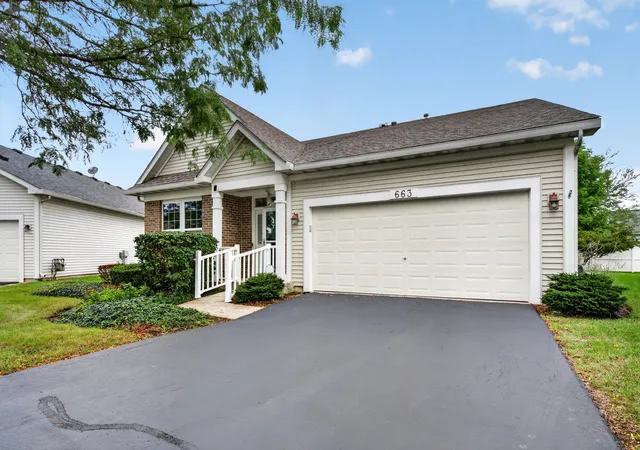 Photo 3 of Single family home for sale at 663 S Mecosta Ln, Romeoville, IL 60446 | MLS# 12748025 | Listing updated on 2026-10-06