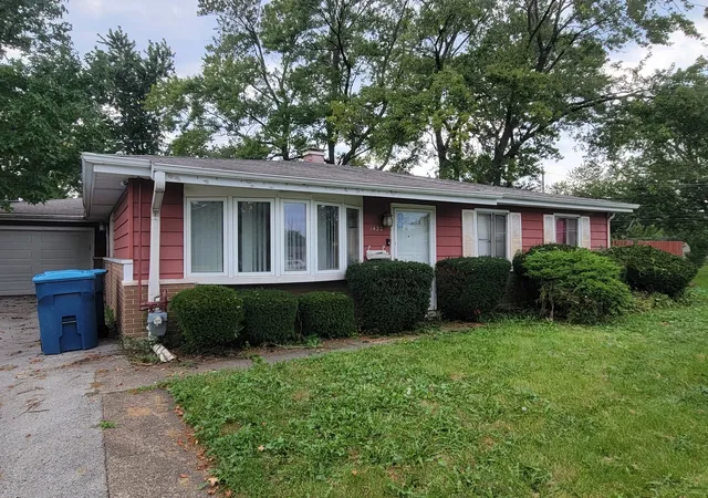 Single family home for sale at 1420 Forest Pl, Calumet City, IL 60409 | MLS# 12748034