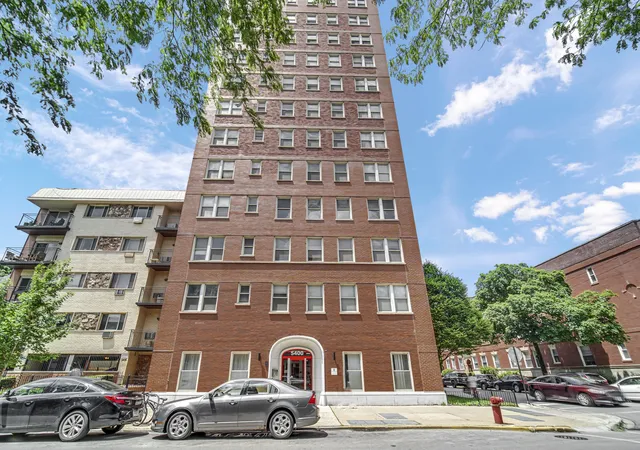 Photo 2 of Condo for sale at 5400 S Harper Ave #402, Chicago, IL 60615 | MLS# 12748039 | Listing updated on 2026-09-07