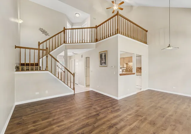Photo 3 of Townhouse for sale at 938 Little Fls Ct, Elk Grove Village, IL 60007 | MLS# 12748043 | Listing updated on 2026-09-18