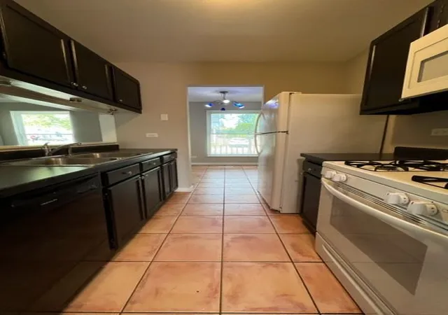 Photo 3 of Townhouse for sale at 760 Roosevelt Rd, Hanover Park, IL 60133 | MLS# 12748048 | Listing updated on 2026-09-03