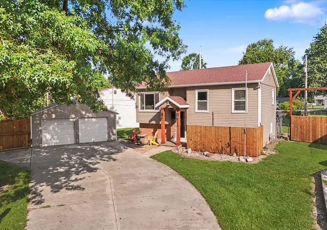 Photo 1 of Single family home for sale at 106 Mckinley Cir, Philo, IL 61864 | MLS# 12748059 | Listing updated on 2026-09-23
