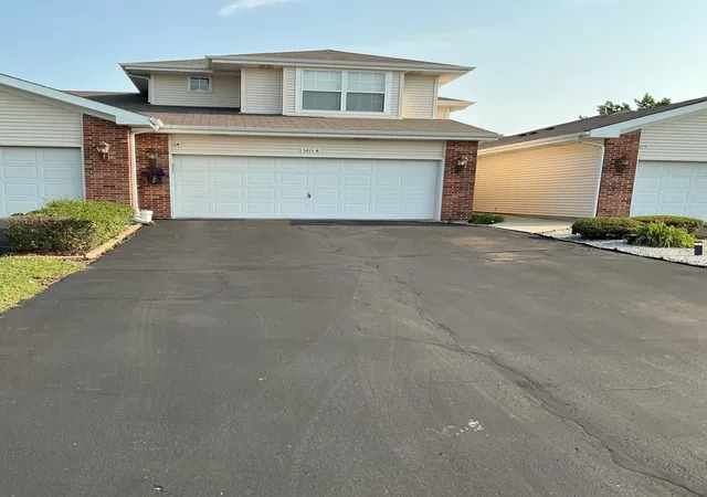 Photo 1 of Sale Pending at 5613 W Sutton Pl, Monee, IL 60449 | MLS# 12748060 | Listing updated on 2026-09-30
