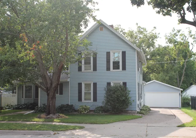 Photo 1 of Single family home for sale at 235 S Stewart St, Geneseo, IL 61254 | MLS# 12748076 | Listing updated on 2026-09-14