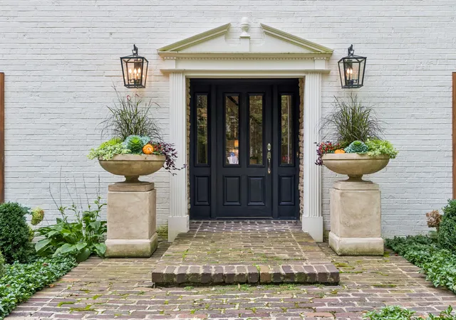 Photo 2 of Single family home for sale at 1830 Hampton Crse, St. Charles, IL 60174 | MLS# 12748096 | Listing updated on 2026-09-24