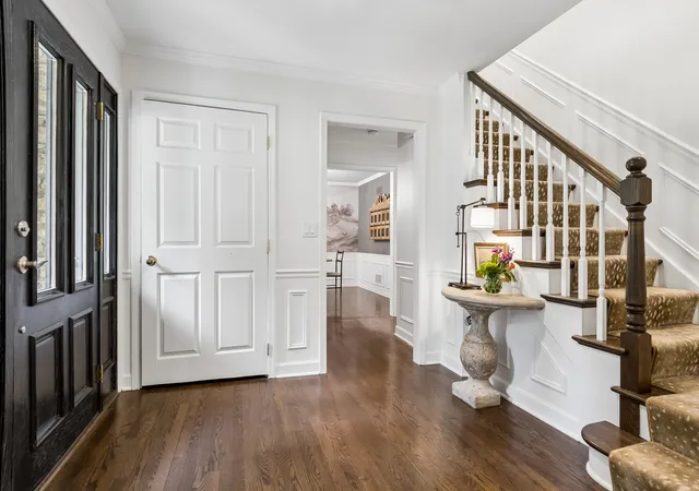 Photo 3 of Single family home for sale at 1830 Hampton Crse, St. Charles, IL 60174 | MLS# 12748096 | Listing updated on 2026-09-24