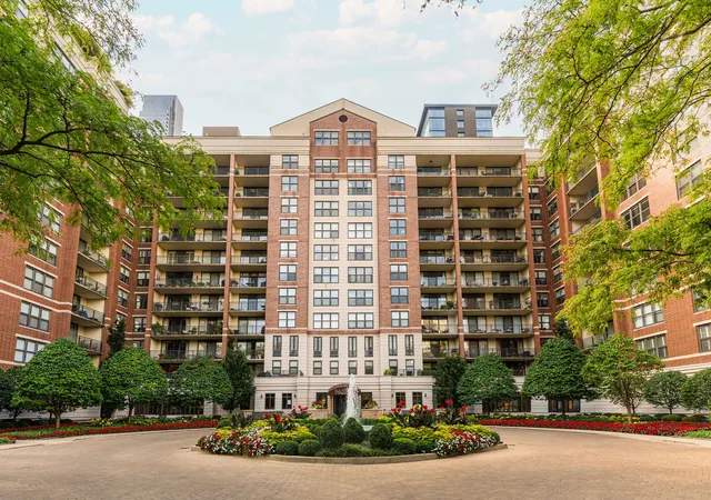Condo for sale at 55 W Delaware Pl #1007, Chicago, IL 60610 | MLS# 12748104