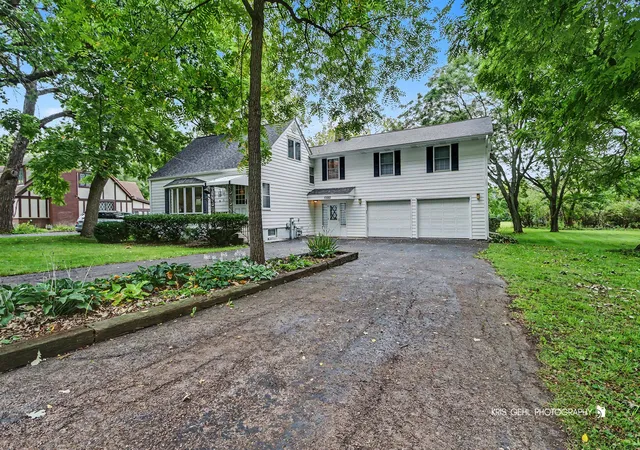 Photo 2 of Single family home for sale at 10583 W Woodland Ave, Beach Park, IL 60087 | MLS# 12748146 | Listing updated on 2026-09-16