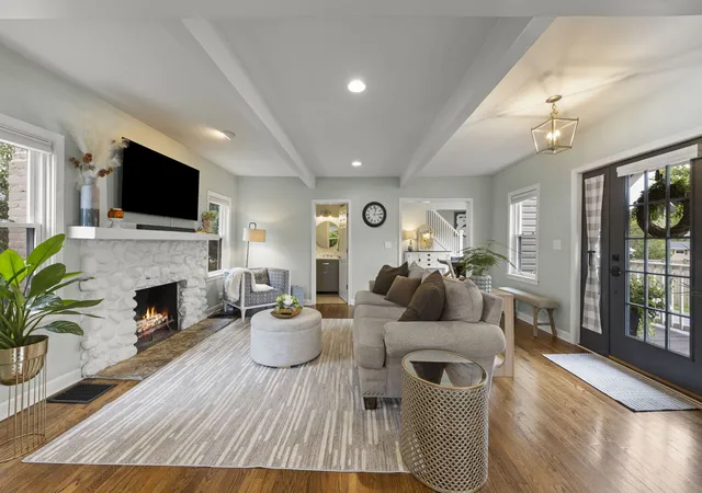 Photo 4 of Single family home for sale at 1511 Avery Ave, Wheaton, IL 60187 | MLS# 12748214 | Listing updated on 2026-10-21