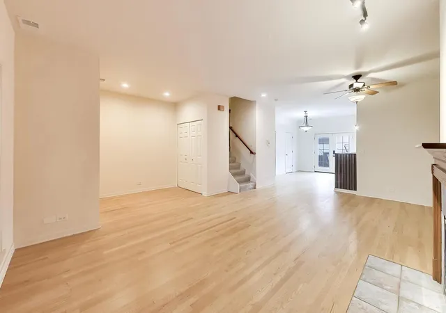 Photo 3 of Condo for sale at 1328 W Fillmore St #B, Chicago, IL 60607 | MLS# 12748255 | Listing updated on 2026-09-14