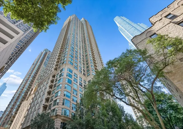 Photo 2 of Condo for sale at 25 E Superior St #2803, Chicago, IL 60611 | MLS# 12748294 | Listing updated on 2026-09-23