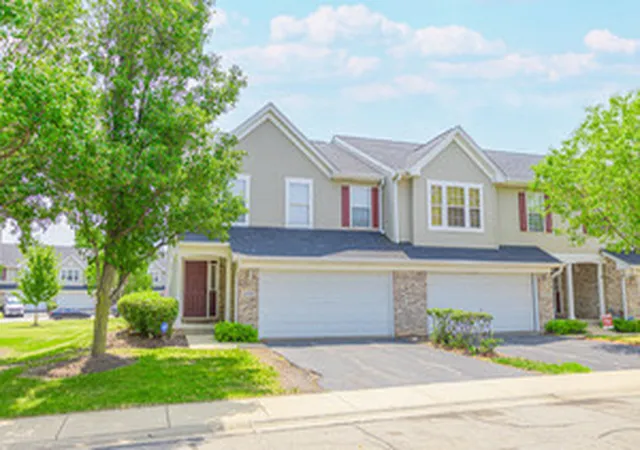 Townhouse for sale at 1335 Harvest Dr, Crest Hill, IL 60403 | MLS# 12748304