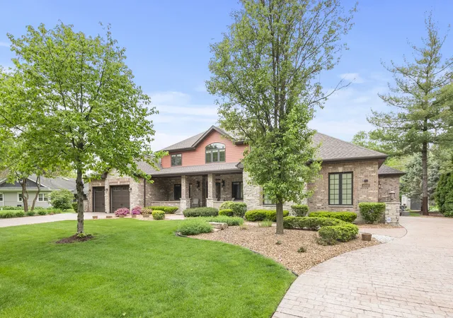 Single family home for sale at 12132 S Harold Ave, Palos Heights, IL 60463 | MLS# 12748345