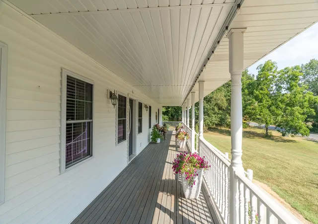 Photo 4 of Single family home for sale at 12371 S Park Rd, Benton, IL 62812 | MLS# 12748353 | Listing updated on 2026-09-15
