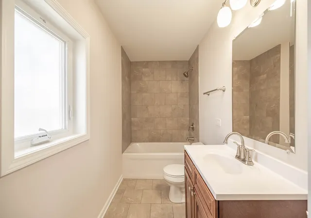 Photo 13 of Single family home for sale at 112 S Oak St, Manteno, IL 60950 | MLS# 12748370 | Listing updated on 2026-09-29