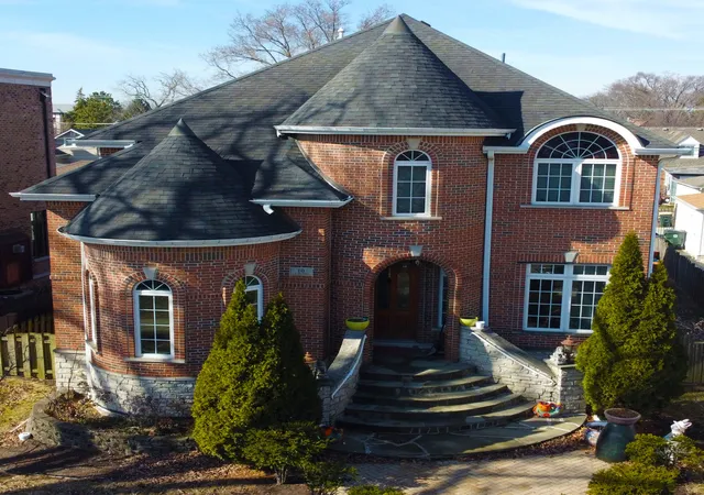 Photo 1 of Single family home for sale at 10 N Delphia Ave, Park Ridge, IL 60068 | MLS# 12748379 | Listing updated on 2026-10-07