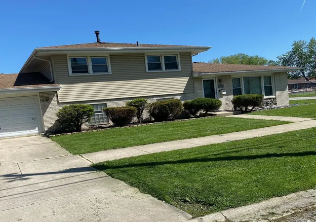 Photo 1 of Single family home for sale at 15760 Church Dr, South Holland, IL 60473 | MLS# 12748386 | Listing updated on 2026-09-14