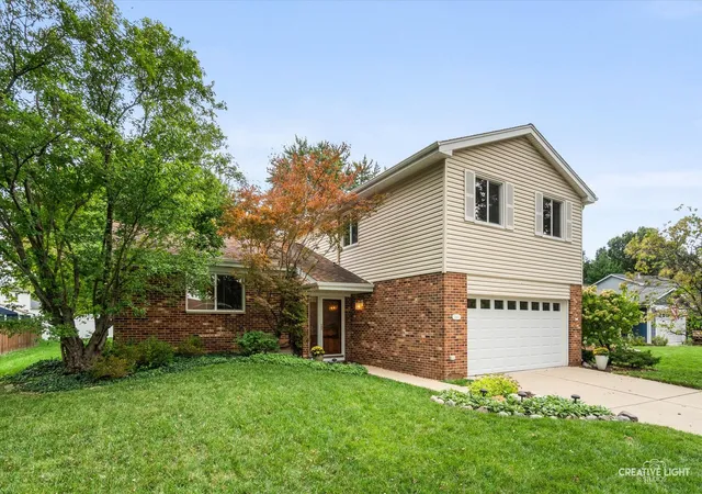 Photo 1 of Single family home for sale at 2s111 Lynn Ct, Warrenville, IL 60555 | MLS# 12748445 | Listing updated on 2026-09-25