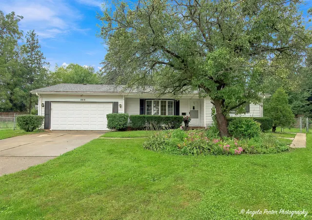 Photo 1 of Single family home for sale at 1015 Somerset, Mc Henry, IL 60050 | MLS# 12748462 | Listing updated on 2026-09-25