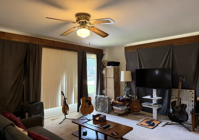 Photo 3 of Single family home for sale at 5507 Burwood Rd, Oakwood Hills, IL 60013 | MLS# 12748463 | Listing updated on 2026-10-01