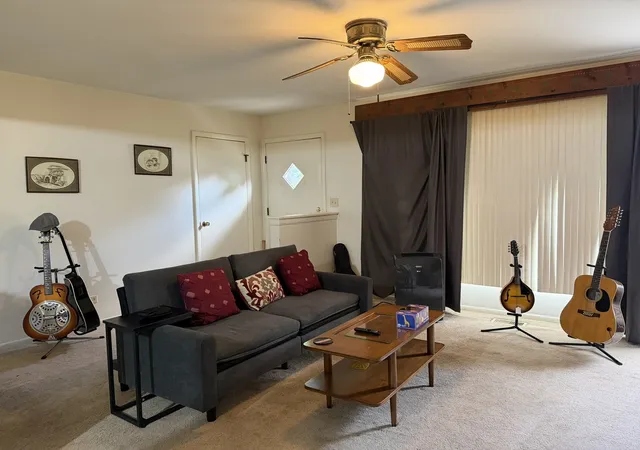 Photo 4 of Single family home for sale at 5507 Burwood Rd, Oakwood Hills, IL 60013 | MLS# 12748463 | Listing updated on 2026-10-01
