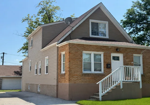 Photo 3 of Single family home for sale at 8019 46th Street, Lyons, IL 60534 | MLS# 12748478 | Listing updated on 2026-09-30