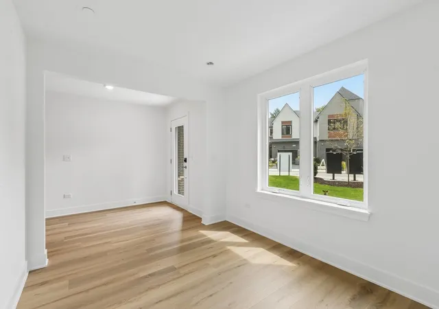 Photo 4 of Townhouse for sale at 2118 Iron Ridge Ln, Naperville, IL 60563 | MLS# 12748488 | Listing updated on 2026-09-22